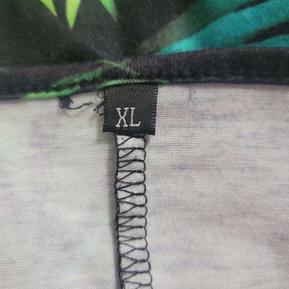 Polyester Women's XL Green, Blue, Black Leaf Blouse - Picture 5 of 6